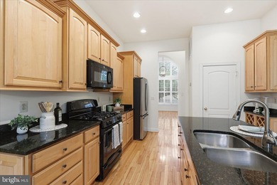 **AMAZING COMMUNITY/MOTIVATED SELLER** Discover this STUNNING - photo 19