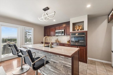 Golf course living without the HOA! Fully furnished and designed - photo 22