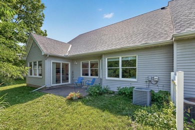 One level living at its best, this light-filled Stuga has a nice - photo 2