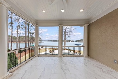 COMPLETELY RENOVATED ESTATE COMMANDING MAIN-LAKE VIEWS IN A - photo 25