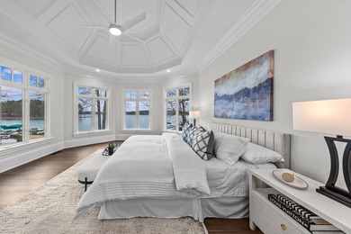 COMPLETELY RENOVATED ESTATE COMMANDING MAIN-LAKE VIEWS IN A - photo 31