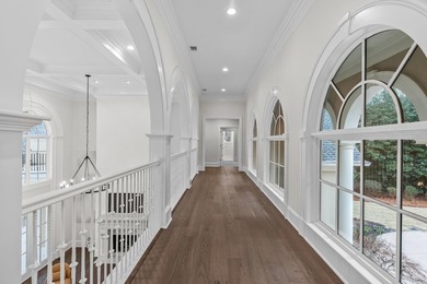 COMPLETELY RENOVATED ESTATE COMMANDING MAIN-LAKE VIEWS IN A - photo 37