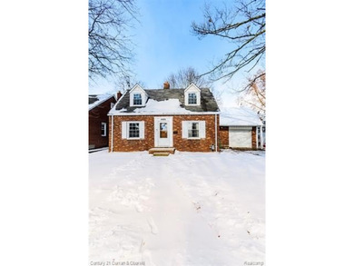 Detroit River Home Active Under Contract in Lincoln Park Michigan