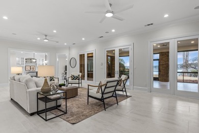 COMPLETELY RENOVATED ESTATE COMMANDING MAIN-LAKE VIEWS IN A - photo 43