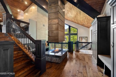 Welcome to the Sky Ridge Retreat, an exceptional ski estate - photo 4