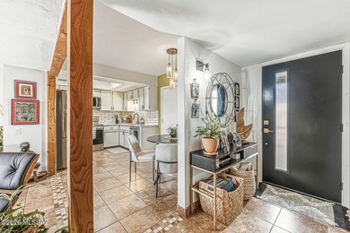 Welcome to your meticulously maintained Arizona retreat! This