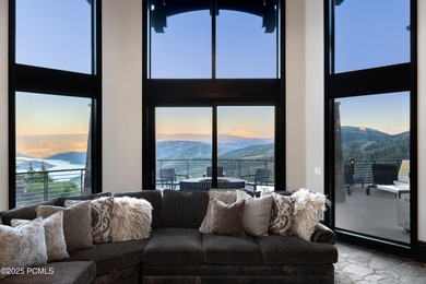 Welcome to the Sky Ridge Retreat, an exceptional ski estate - photo 9