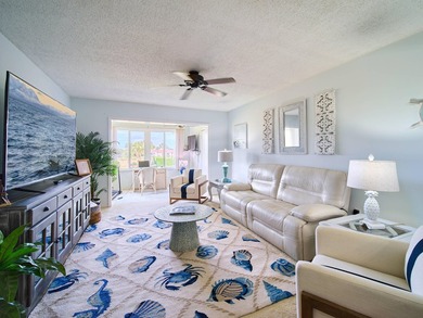 Charming 1BR/1.5BA condo overlooking the golf course in the - photo 3