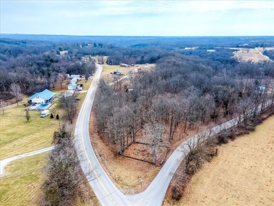 Beautiful, wooded property with mature trees and abundant - photo 7