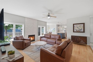 This expansive brick front ranch home exudes curb appeal! - photo 10