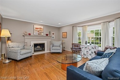 Beautiful Georgian-style townhouse condominium in a prime - photo 12