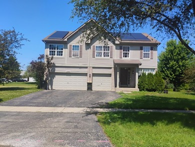 Huge, Beautiful home with 5 bedrooms and 2 additional rooms. 3 - photo 4