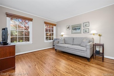 Beautiful Georgian-style townhouse condominium in a prime - photo 27
