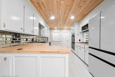 Welcome to this beautifully updated home in the heart of Fort - photo 33
