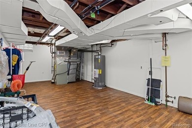 Beautiful Georgian-style townhouse condominium in a prime - photo 40