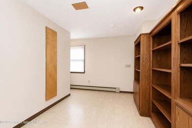 Welcome to 14 Martin Avenue! This spacious detached two-family - photo 10
