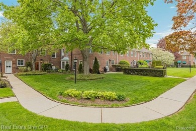 Beautiful Georgian-style townhouse condominium in a prime - photo 45