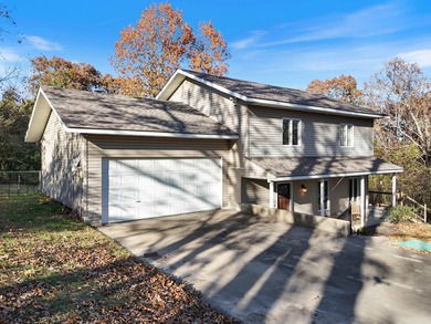 Beaver Lake Home For Sale in Lowell Arkansas