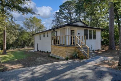 Hideaway Lake Home For Sale in Hideaway Texas