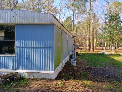 Private Lake Community, Older Mobile Home SOLD - photo 23