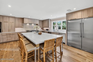 Enjoy this peaceful, quiet home tucked under the beautiful trees - photo 11