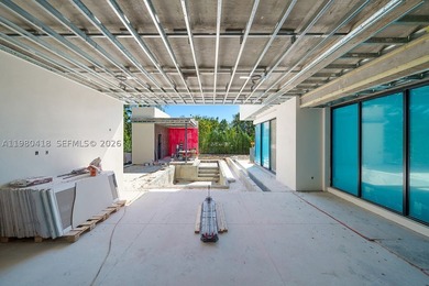 NEW ULTRA LUXURY MODERN CONSTRUCTION IN THE BLAZING BISCAYNE - photo 22