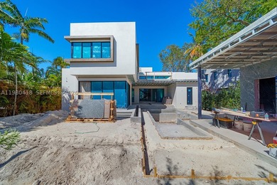 NEW ULTRA LUXURY MODERN CONSTRUCTION IN THE BLAZING BISCAYNE - photo 24