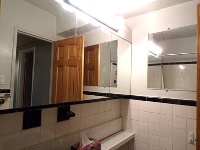 Spacious jr 4, 2-bedroom 1 bath co-op, 1 flight up from the - photo 5