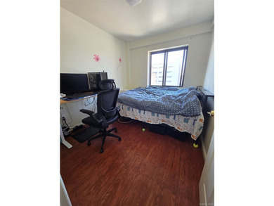 This exceptional condo offers a spacious one-bedroom - photo 5