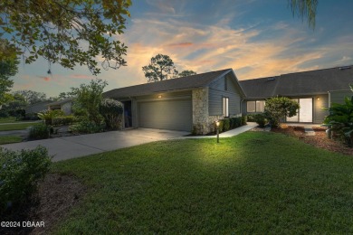 (private lake, pond, creek) Townhome/Townhouse For Sale in Ormond Beach Florida