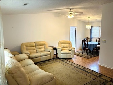 Fantastic classic beach home just a block from the ocean in the - photo 3
