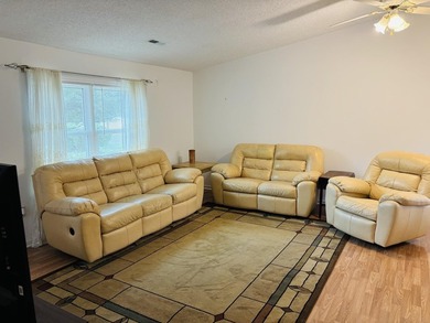 Fantastic classic beach home just a block from the ocean in the - photo 5