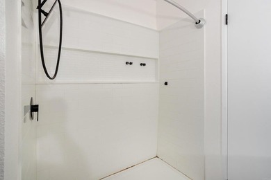 5700 Baltimore Dr 16 - photo 8