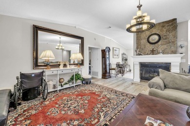 Ranch Style brick home, 3/2 with small pool on two private lots - photo 9
