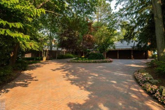 Lake Saint Clair Home For Sale in Grosse Pointe Shores Michigan