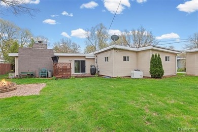Great opportunity to live in Sheldon Beach Subdivision! Home - photo 20