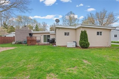 Great opportunity to live in Sheldon Beach Subdivision! Home - photo 21