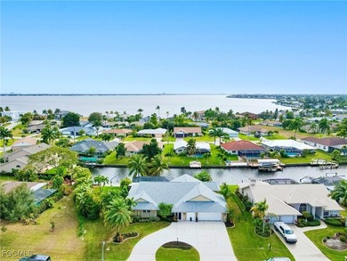 DIRECT Sailboat Access | 2950 Sq Ft | Pool & Spa | 160' of - photo 2