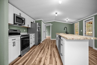 Lake Sam Rayburn  Home Sale Pending in Broaddus Texas