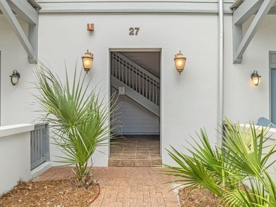 Overlooking St. Augustine Green in the heart of Rosemary Beach - photo 2
