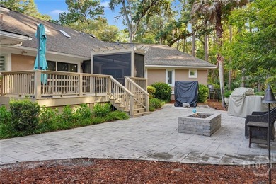 Exceptional privacy and an unbeatable location in Oakridge at - photo 46