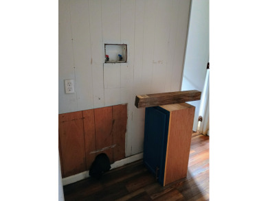 Private Lake Community, Older Mobile Home SOLD - photo 14