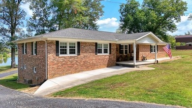 (private lake, pond, creek) Home For Sale in Huntingdon Tennessee