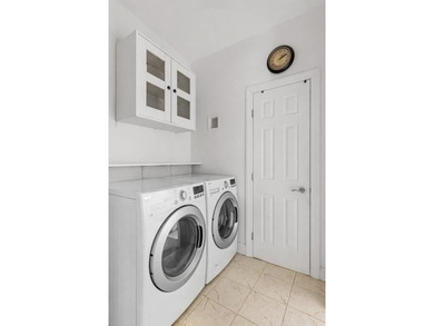 BEAUTIFULLY RENOVATED & METICULOUSLY WELL-MAINTAINED - photo 13