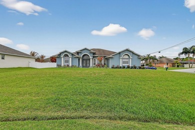 Beautifully updated 3 bed, 2 bath CBS home with a 2 car garage - photo 4