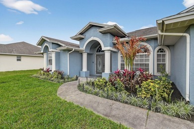 Beautifully updated 3 bed, 2 bath CBS home with a 2 car garage - photo 5