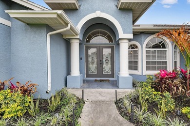 Beautifully updated 3 bed, 2 bath CBS home with a 2 car garage - photo 6