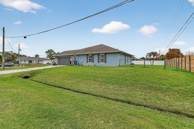 Beautifully updated 3 bed, 2 bath CBS home with a 2 car garage - photo 7