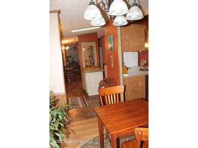 Spacious country living with room to grow! This well-maintained - photo 24