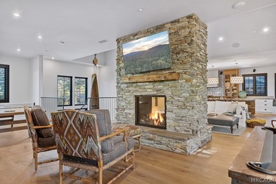 Stunning 4-Bedroom, 3-Bath home with Lake & Ski Slope Views in - photo 28